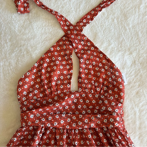 NWT retro vibes romper - Picture 2 of 5
